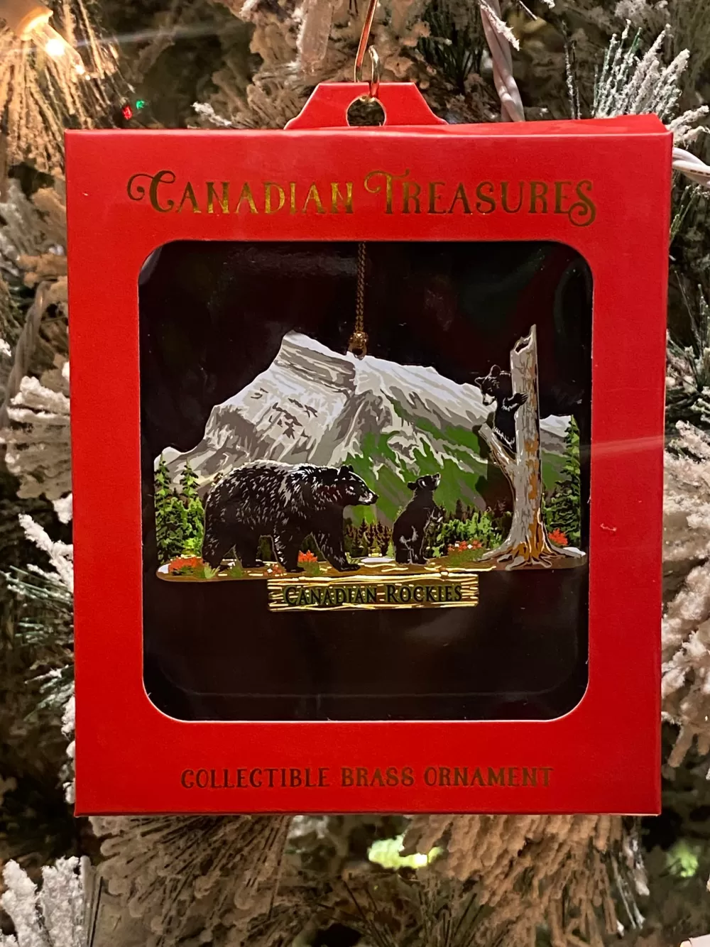 The Spirit of Christmas Banff And Canadiana>Rockies Bear Family Ornament